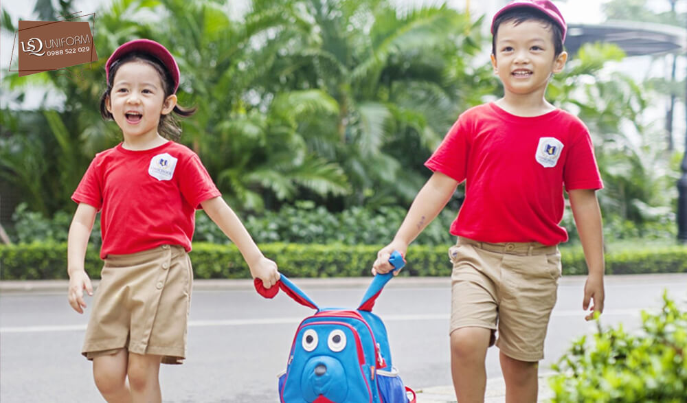 Trẻ em luôn khá nhạy cảm nên cần chọn lựa may đồng phục mầm non chất lượng